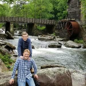 Meet your Posher, Blake